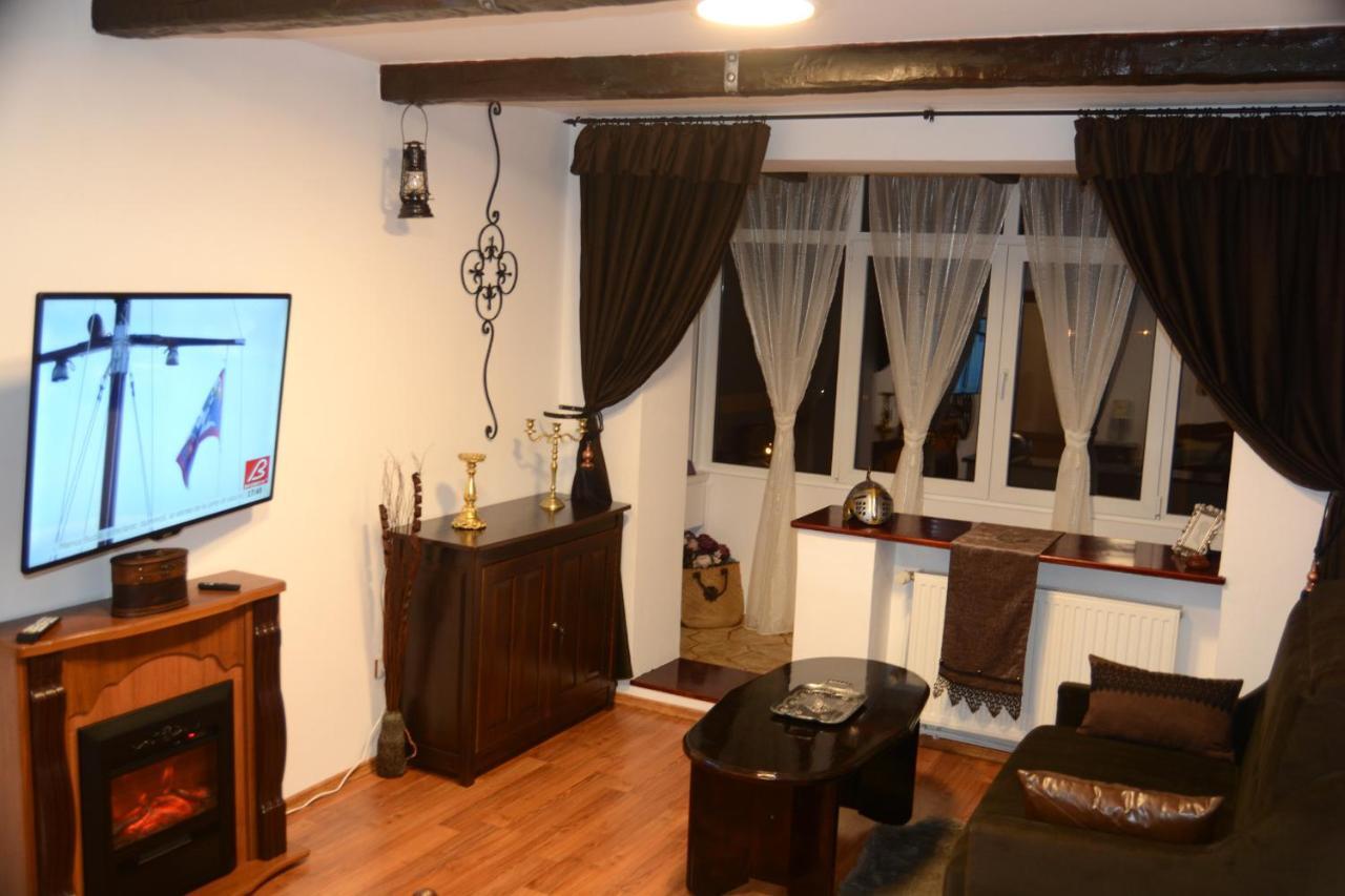 Apartament Medieval プレデアル エクステリア 写真